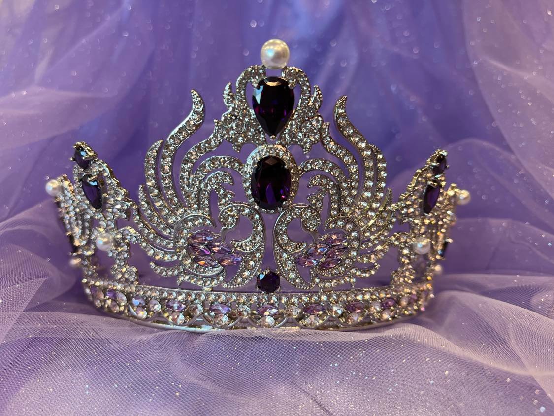 The New UK Galaxy Crowns Have Arrived!