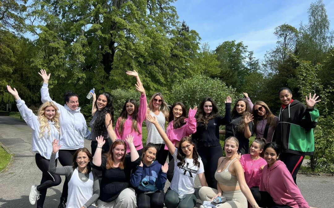 Fit For A Queen – The Pageant Girl’s Sleepover Club!